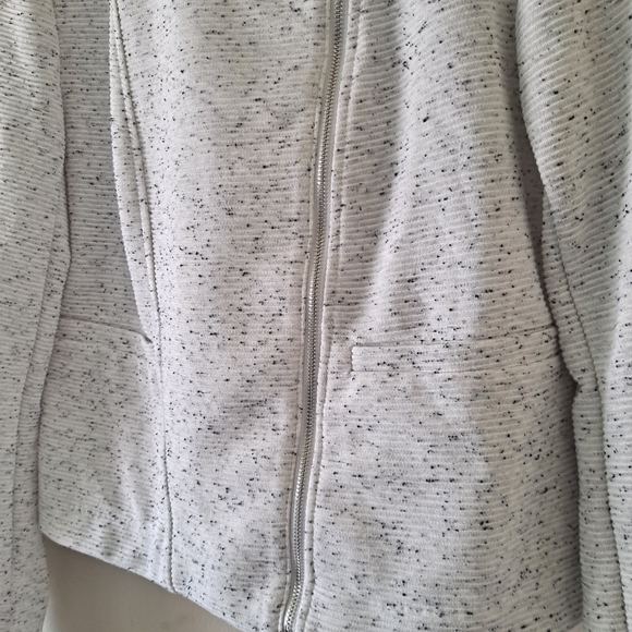 Loft Ivory & Black Overlap L/S Jacket w/ Zip -Sz M - Picture 6 of 7